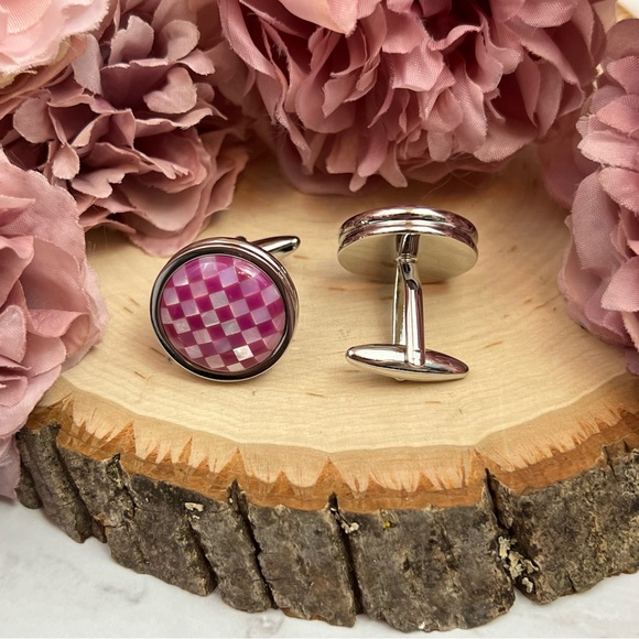 Elegant Purple and Silver Iridescent Mother of Pearl Mosaic Cufflinks - Picture 8 of 16